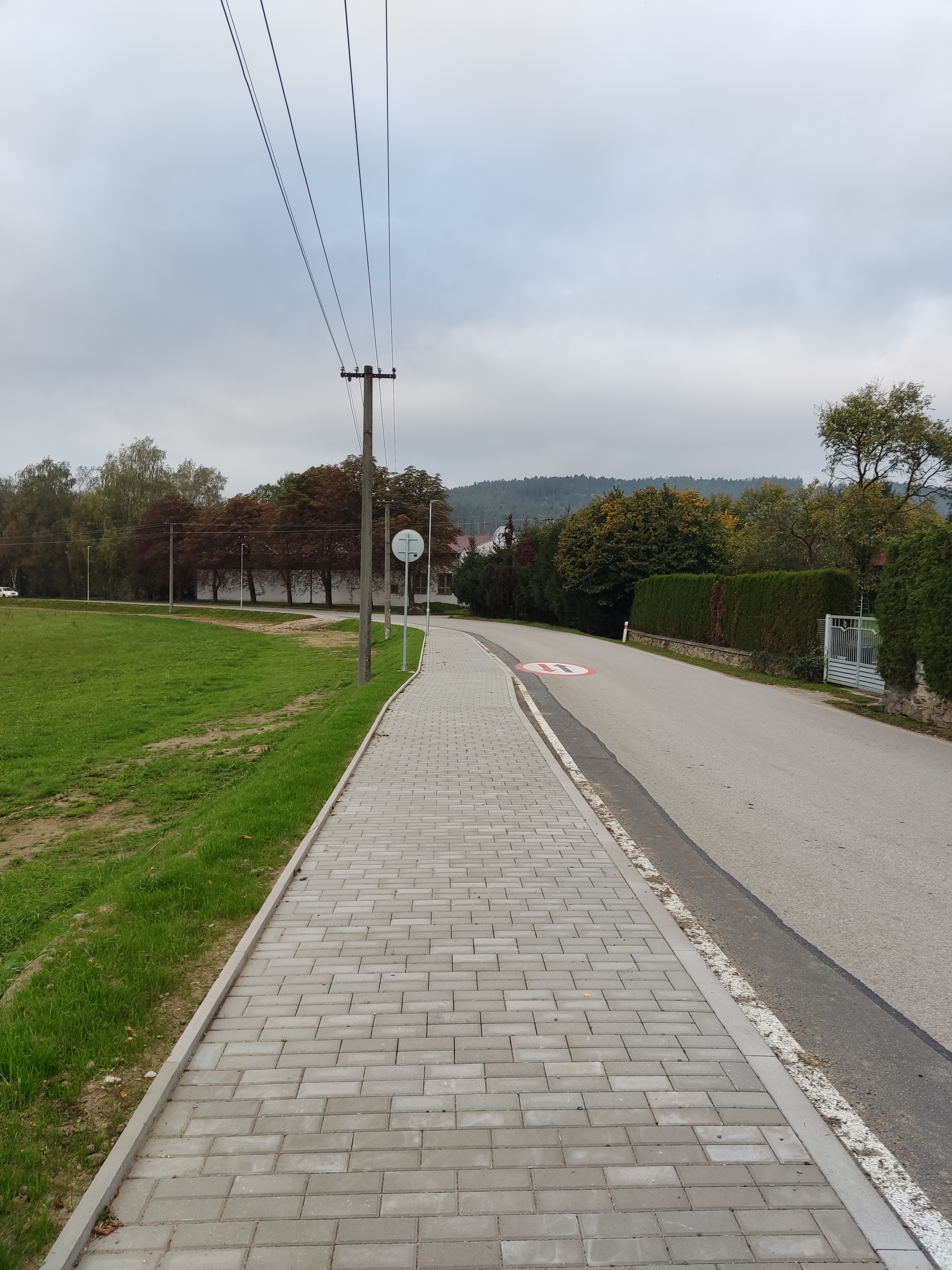 Vybudování nového chodníku ve Všemyslicích